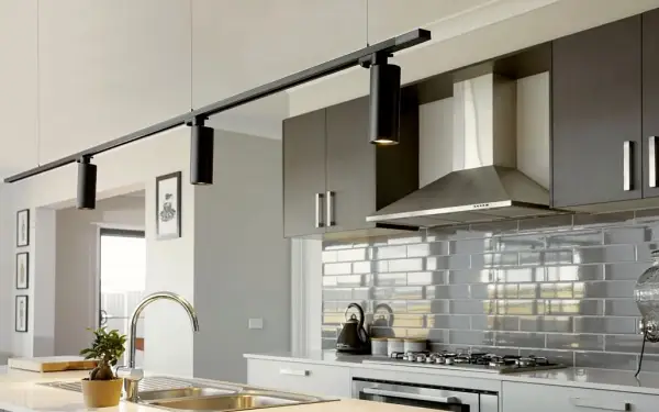 Overbench Task Light